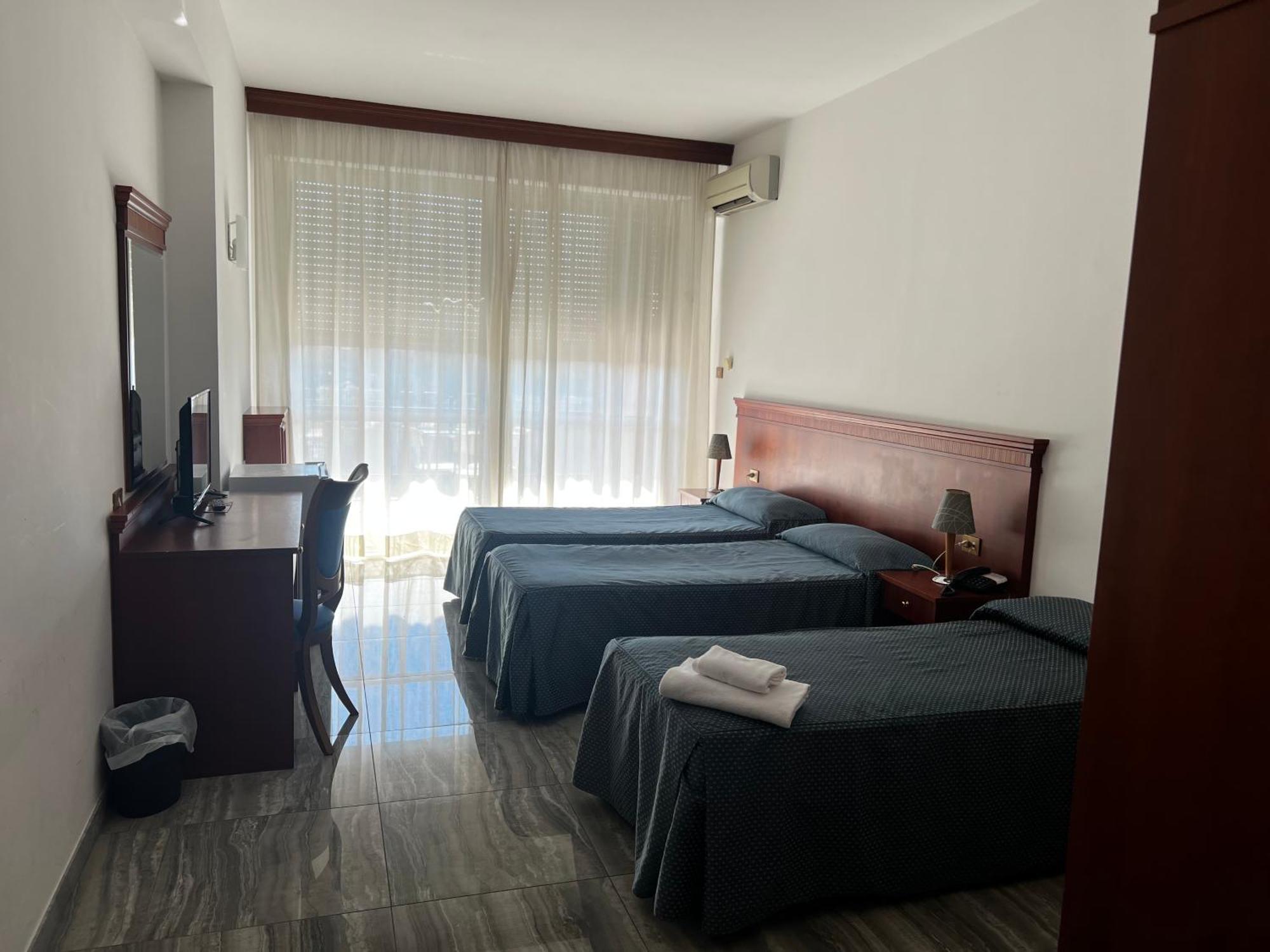 Parco Tirreno Hotel Rom Exterior foto