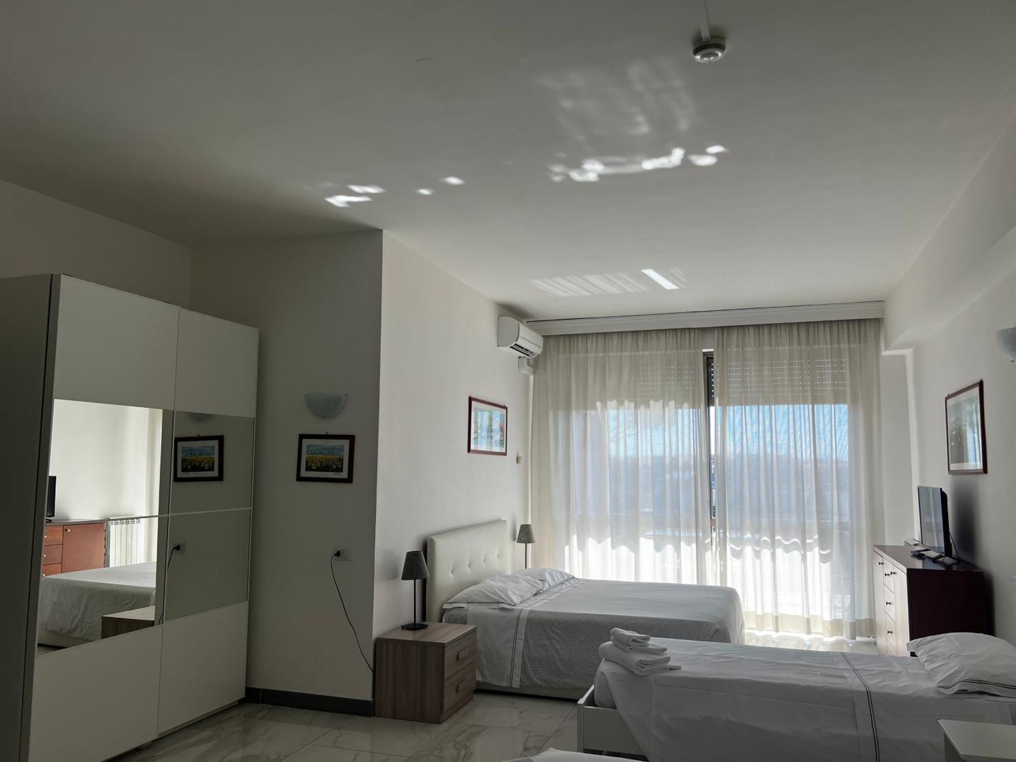 Parco Tirreno Hotel Rom Exterior foto