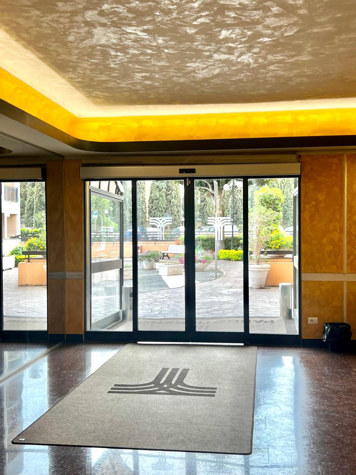 Parco Tirreno Hotel Rom Exterior foto